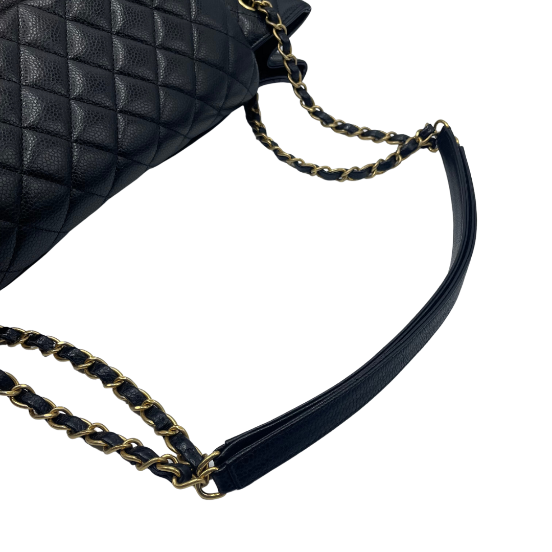 Chanel Grand Shopping Bag in Pelle Caviar